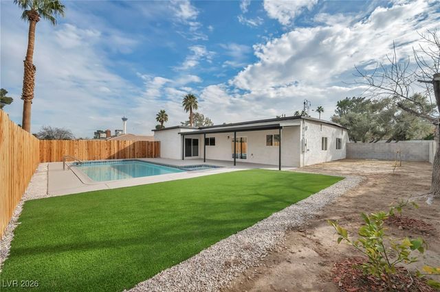 2500 West Oakey Boulevard, Las Vegas, NV 89102