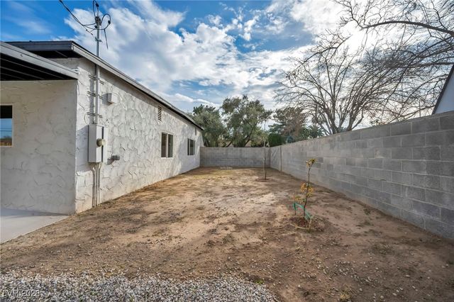 2500 West Oakey Boulevard, Las Vegas, NV 89102