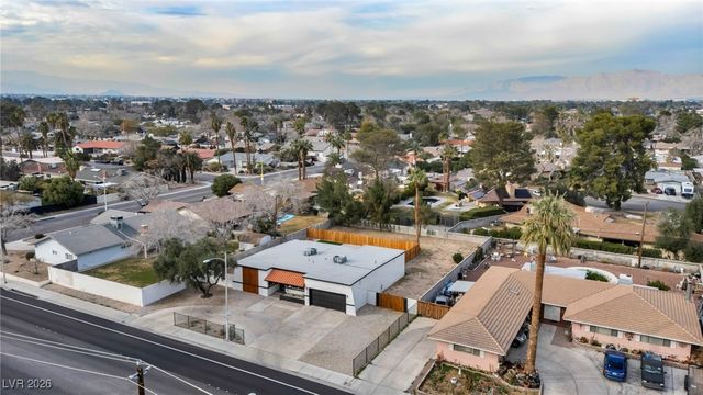 2500 West Oakey Boulevard, Las Vegas, NV 89102