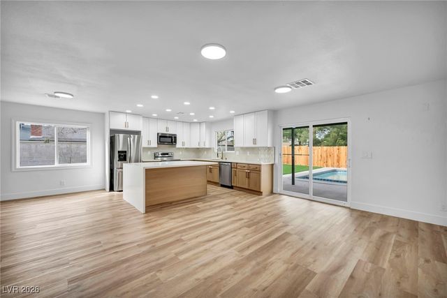 2500 West Oakey Boulevard, Las Vegas, NV 89102