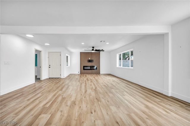 2500 West Oakey Boulevard, Las Vegas, NV 89102