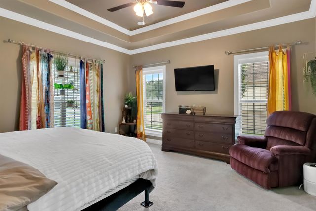 209 Travis Peak Trl, White Oak, TX 75693