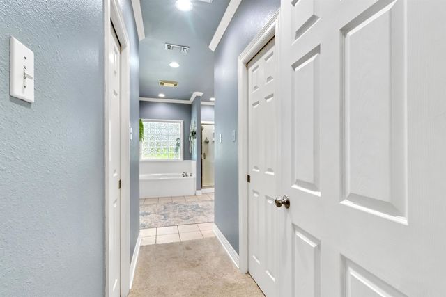 209 Travis Peak Trl, White Oak, TX 75693