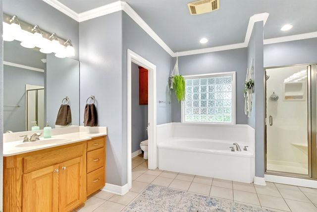 209 Travis Peak Trl, White Oak, TX 75693