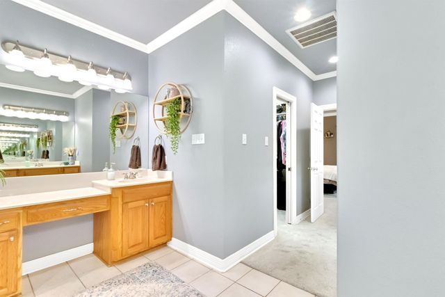 209 Travis Peak Trl, White Oak, TX 75693
