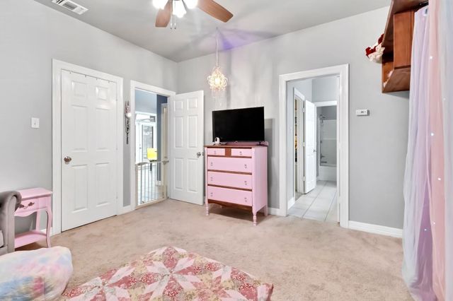 209 Travis Peak Trl, White Oak, TX 75693
