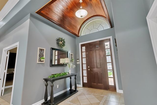 209 Travis Peak Trl, White Oak, TX 75693