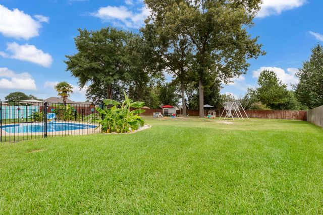 209 Travis Peak Trl, White Oak, TX 75693