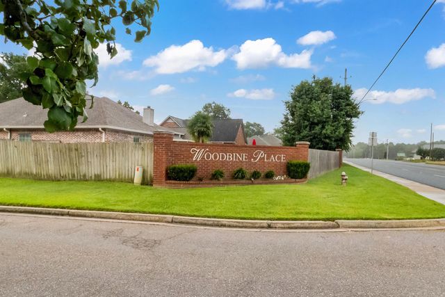 209 Travis Peak Trl, White Oak, TX 75693