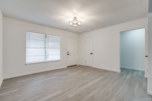 7126 Westbriar, San Antonio, TX 78227