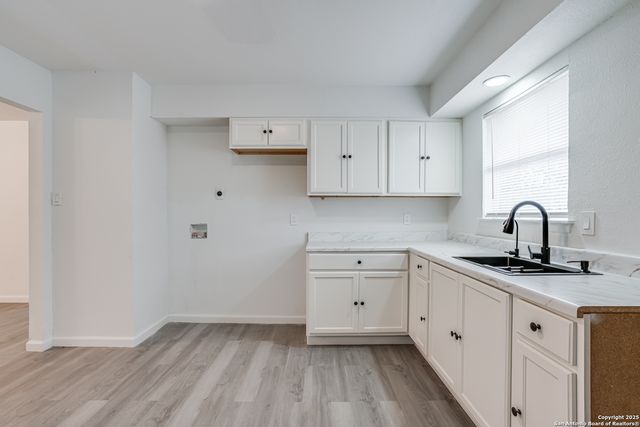 7126 Westbriar, San Antonio, TX 78227