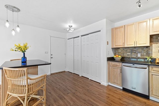 30 Chapman 203, Weymouth, MA 02189
