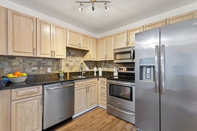 30 Chapman 203, Weymouth, MA 02189