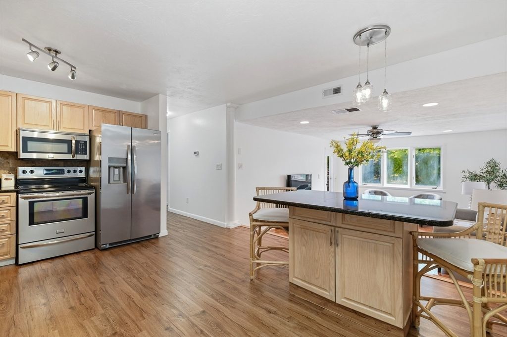 30 Chapman 203, Weymouth, MA 02189