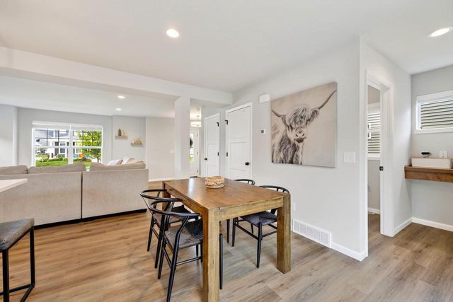 5955 Vintage Birch Way, Mcfarland, WI 53558