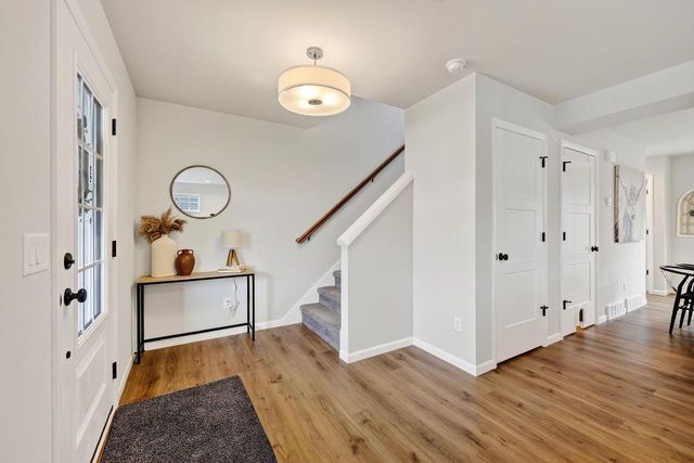 5955 Vintage Birch Way, Mcfarland, WI 53558