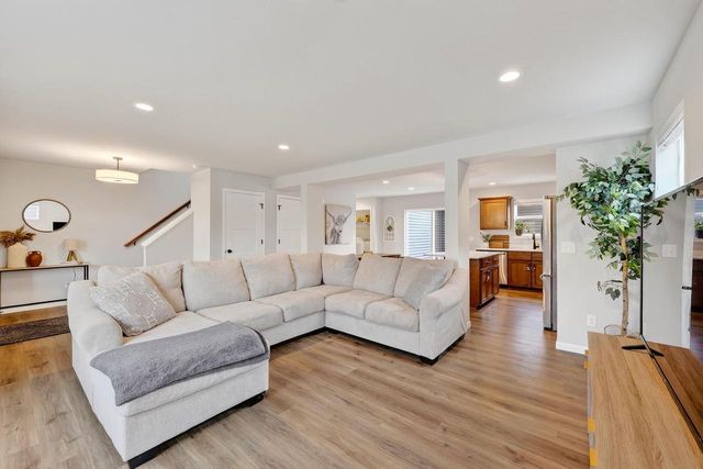 5955 Vintage Birch Way, Mcfarland, WI 53558