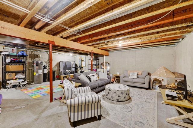 5955 Vintage Birch Way, Mcfarland, WI 53558