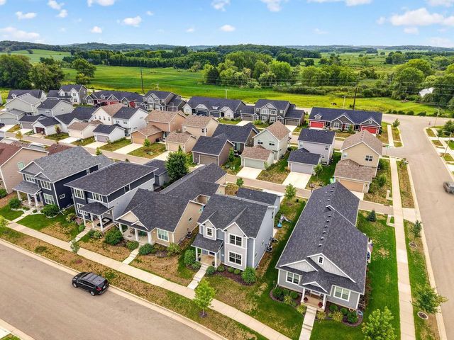 5955 Vintage Birch Way, Mcfarland, WI 53558