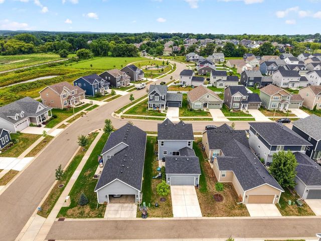 5955 Vintage Birch Way, Mcfarland, WI 53558