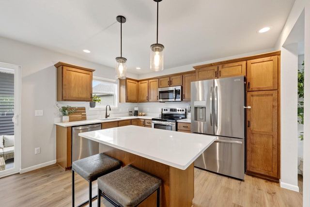 5955 Vintage Birch Way, Mcfarland, WI 53558