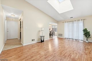 297 Alpine Way C, Woodbridge Twp., NJ 07095