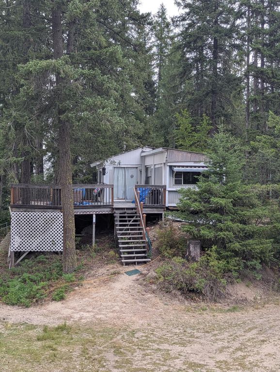 452 Cedar Dr, Newport, WA 99156