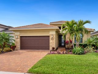 4925 SURFSIDE CIRCLE, Bradenton, FL 34211