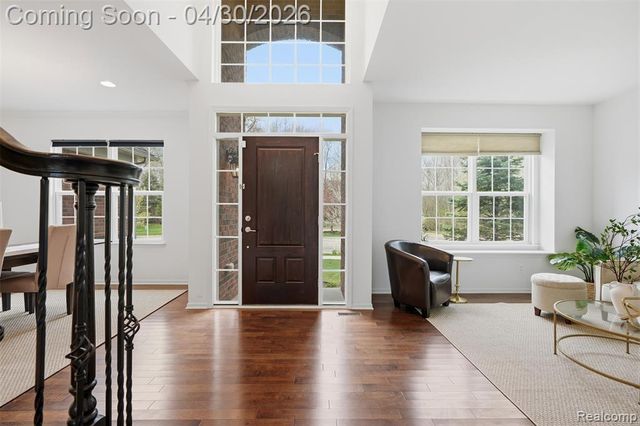 236 Cuyahoga Court, South Lyon, MI 48178