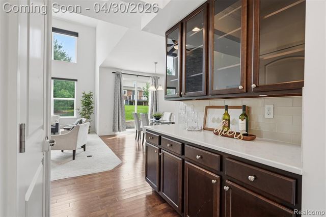 236 Cuyahoga Court, South Lyon, MI 48178