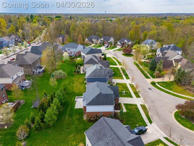 236 Cuyahoga Court, South Lyon, MI 48178