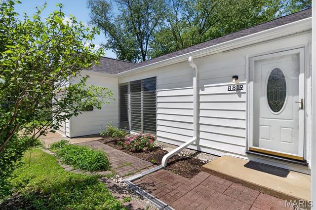 8819 May Avenue, Jennings, MO 63136
