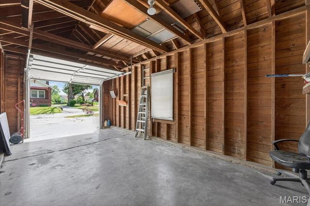 8819 May Avenue, Jennings, MO 63136