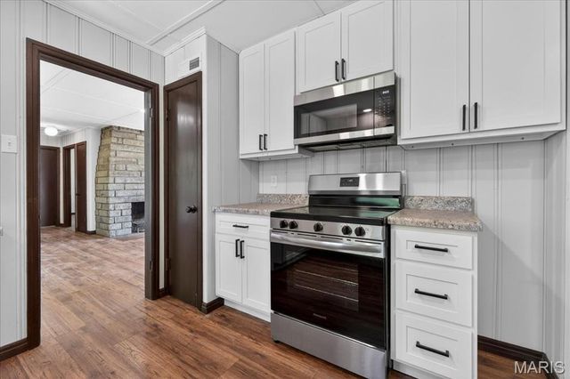 8819 May Avenue, Jennings, MO 63136