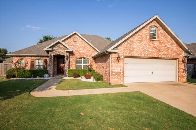 1041 Harvest Street, Centerton, AR 72719