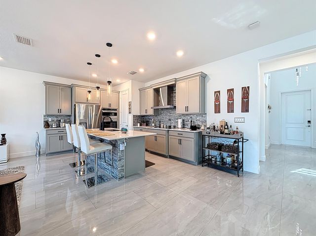 4201 Pelicano Way, Deerfield Beach, FL 33064