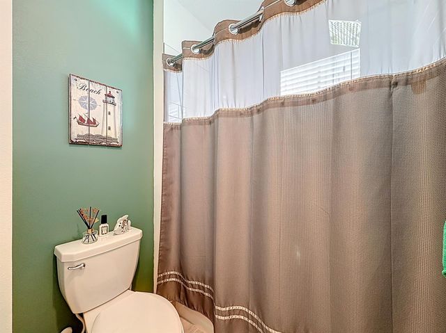 4201 Pelicano Way, Deerfield Beach, FL 33064