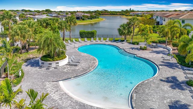 4201 Pelicano Way, Deerfield Beach, FL 33064