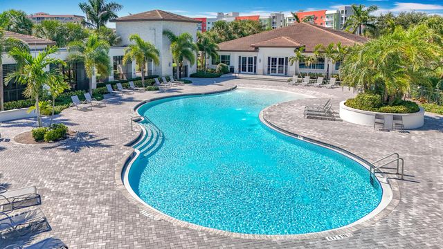 4201 Pelicano Way, Deerfield Beach, FL 33064