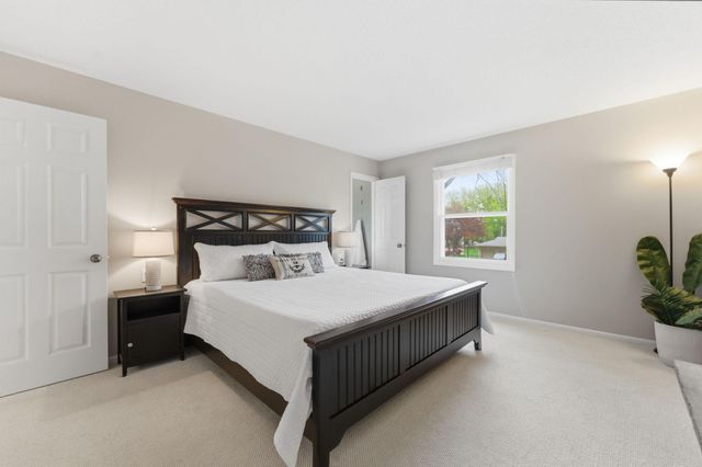8390 Sunnyside Road, Mounds View, MN 55112