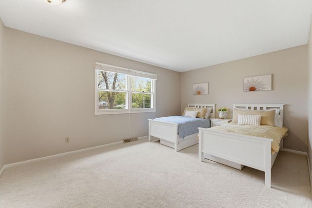 8390 Sunnyside Road, Mounds View, MN 55112
