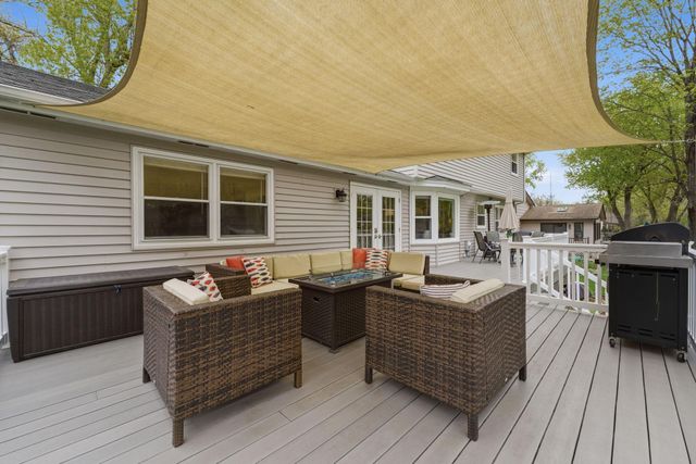 8390 Sunnyside Road, Mounds View, MN 55112