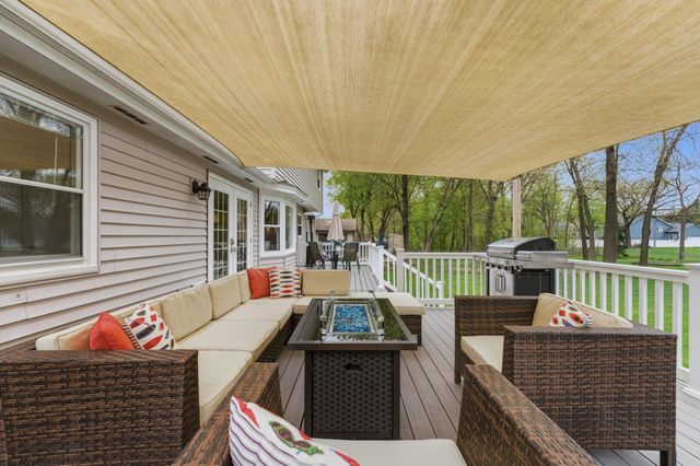 8390 Sunnyside Road, Mounds View, MN 55112
