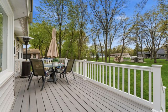 8390 Sunnyside Road, Mounds View, MN 55112