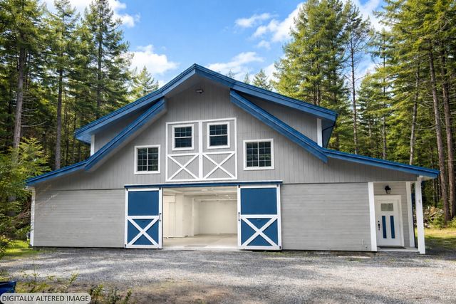 19400 Dorffi Rd, Fort Bragg, CA 95437