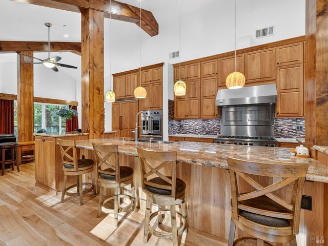 19400 Dorffi Rd, Fort Bragg, CA 95437