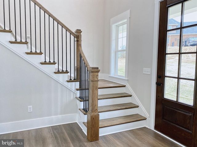 76 LONG LN, Kirkwood, PA 17536