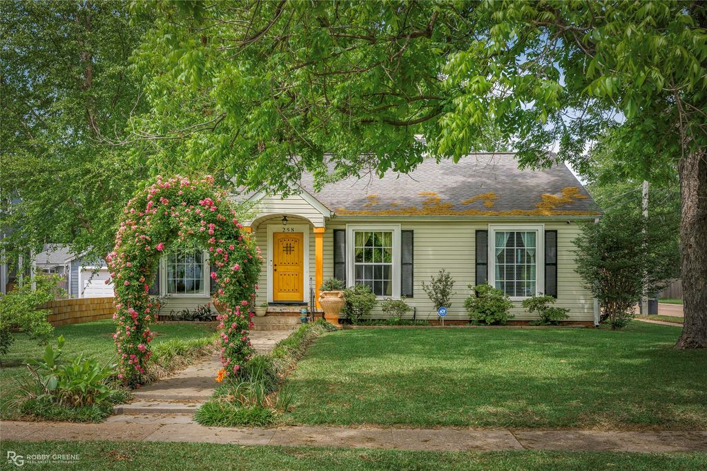 258 Carrollton Avenue, Shreveport, LA 71105