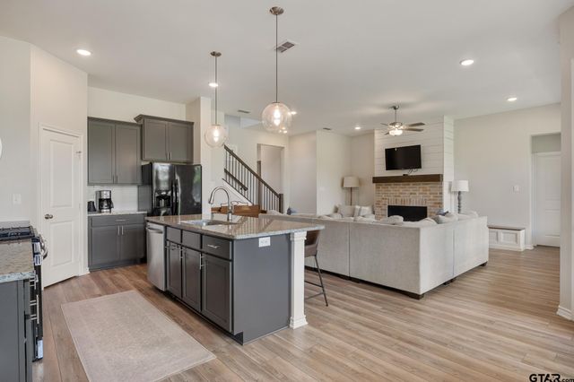 7934 Freestone Dr., Bullard, TX 75757