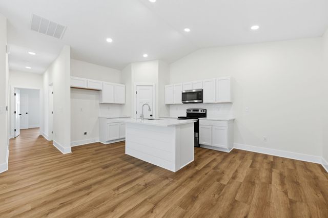 17002 W Kashmir St, Goddard, KS 67052